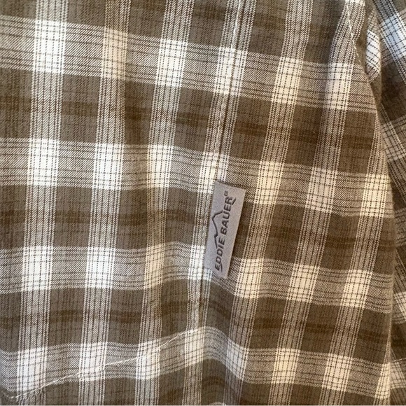 Eddie Bauer Men's Brown Plaid Button Down Shirt - Picture 4 of 4